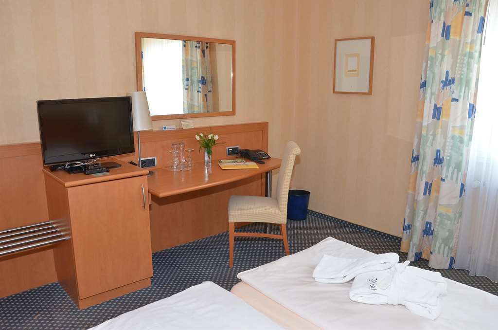 Lavital Sport- & Wellness Hotel Везендорф Номер фото