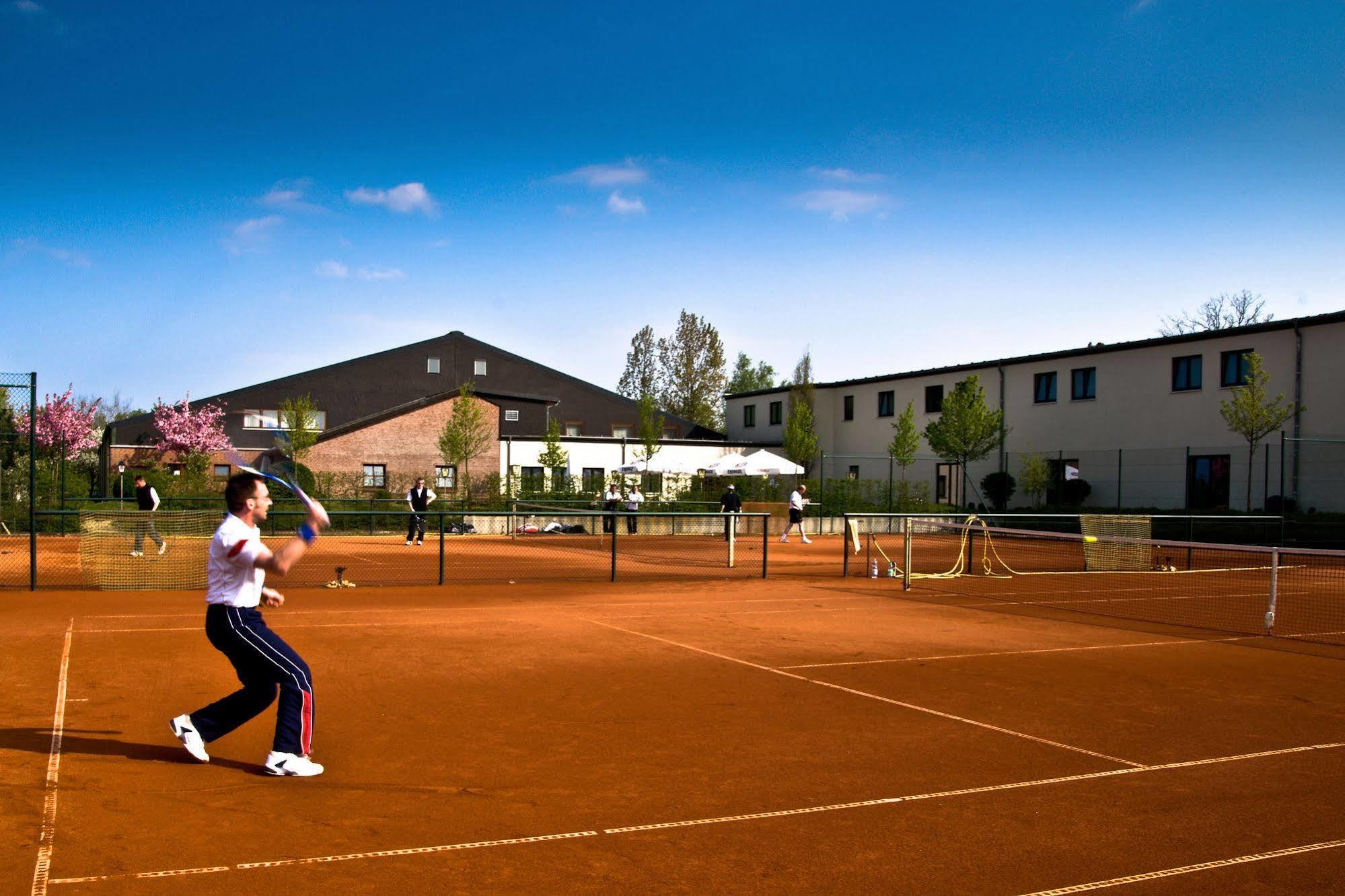 Lavital Sport- & Wellness Hotel Везендорф Экстерьер фото